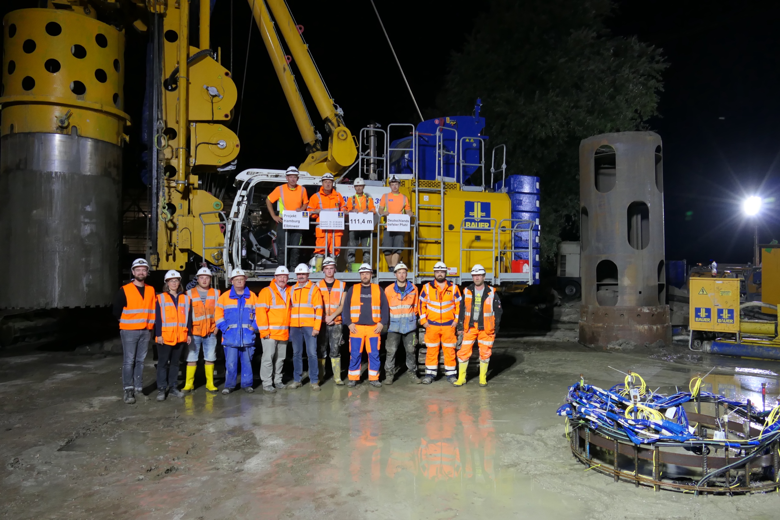 OCGT Team Nachtschicht BAUER Bohrpfahlarbeiten